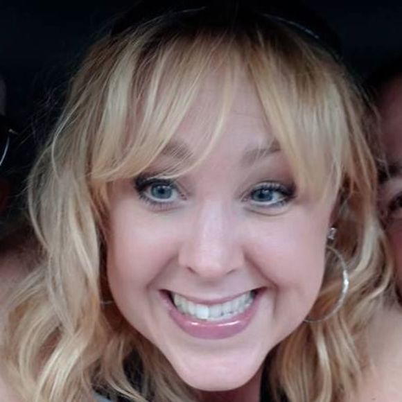 Meet your Posher, Leah - Picture 1 of 1